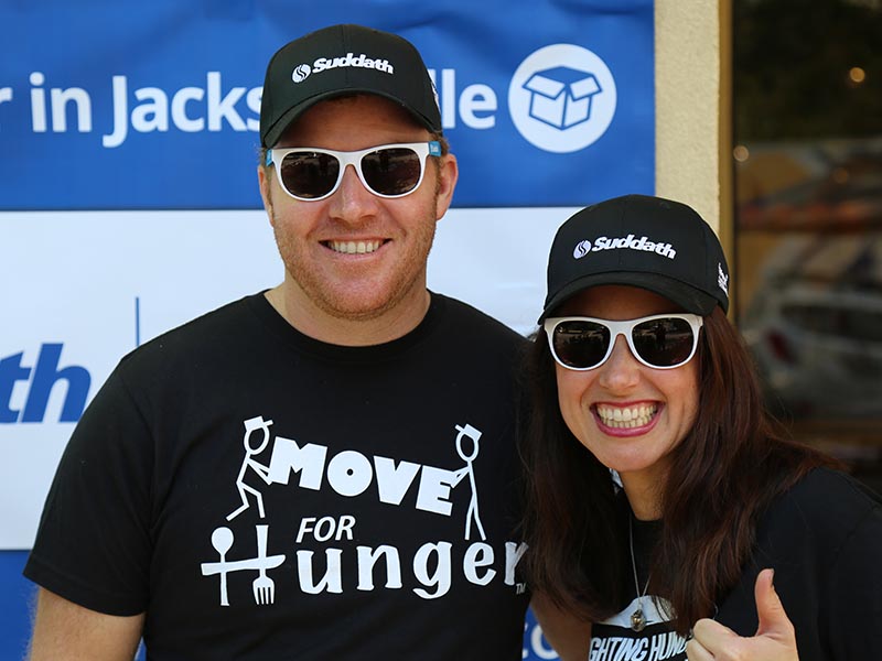 suddath employees at move for hunger event