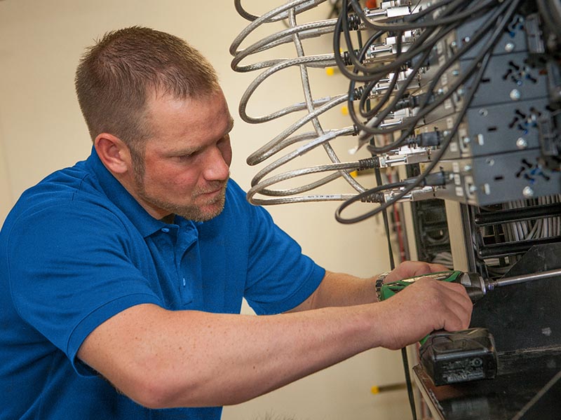 office mover breaking down technology during office move